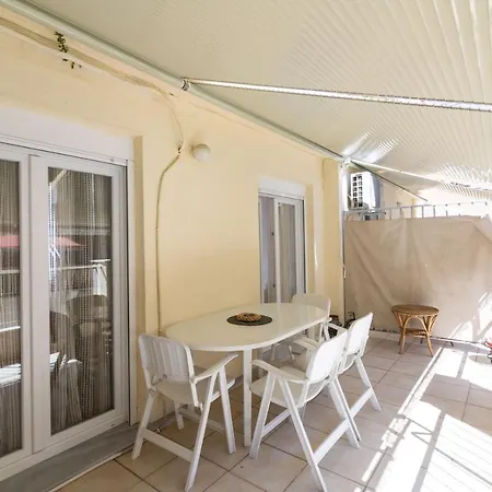 Апартаменти F & B Collection - 2 Bedroom Flat *